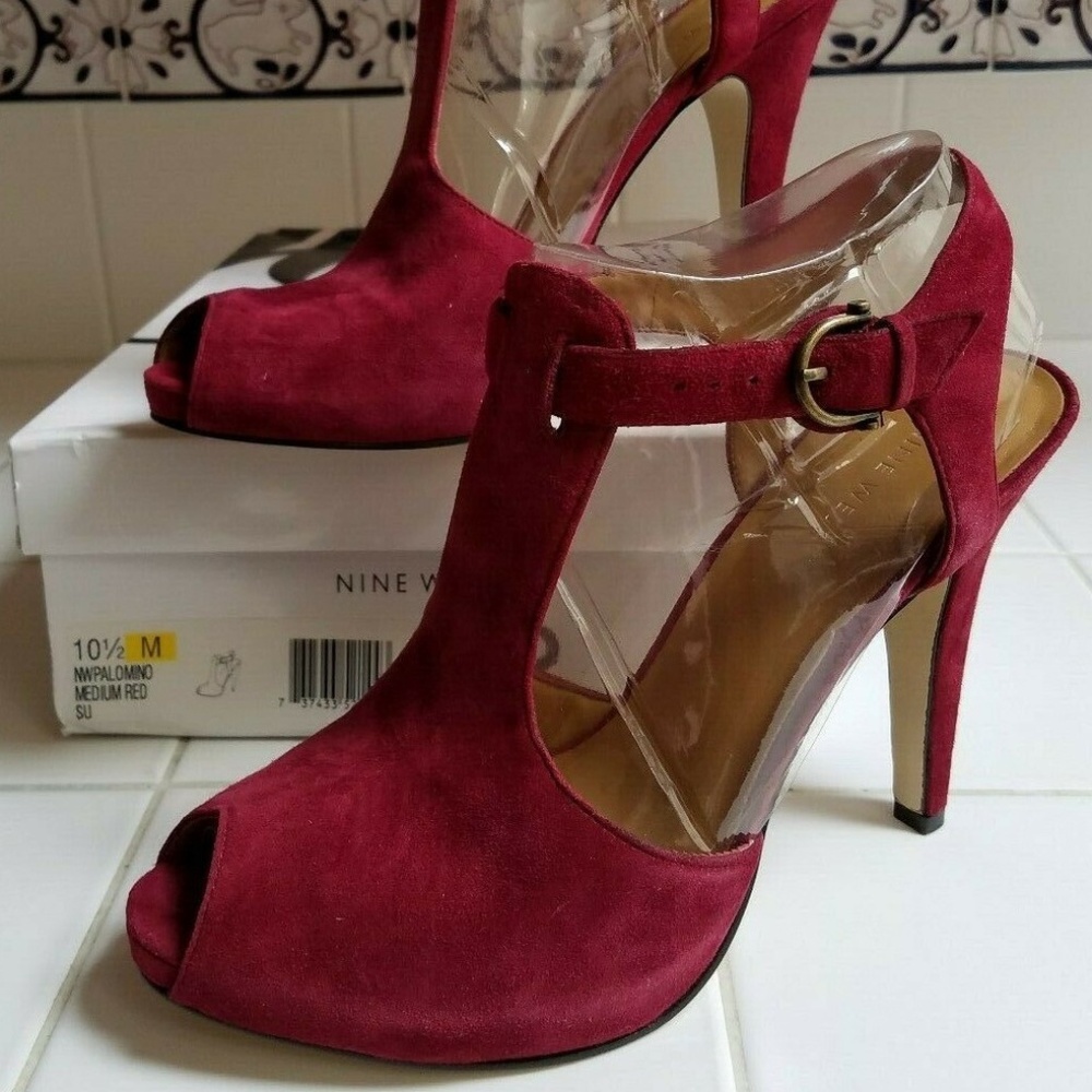 Nine West Suede Palomino Sassy Deep Red Kicks!!